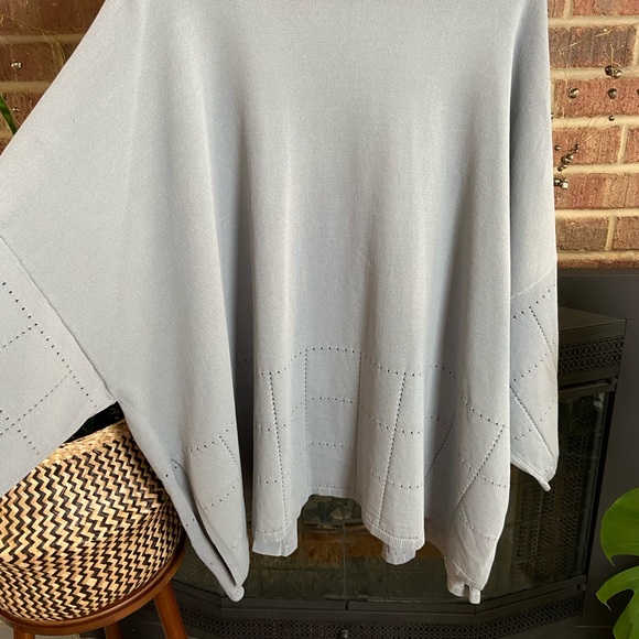 NWOT WynneLayers Pale Blue Knit Mirage Topper, Size XL - Picture 7 of 8